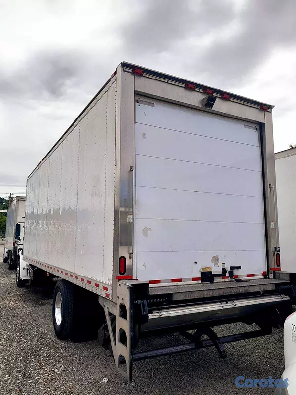 camiones y vehiculos pesados - FREIGHTLINER M2 106 AÑO 2020 4