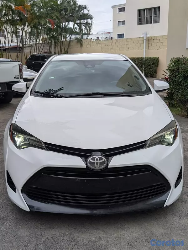 carros - 2018 Toyota Corolla LE 9