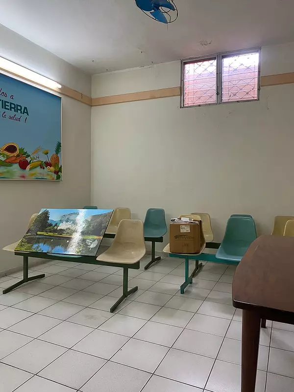 casas - Venta, propiedad de 2 niveles próximo al Malecón Center, Santo Domingo 9