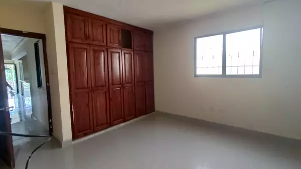casas - Casa con 4 niveles, Charles de Gaulle (J.E)  3