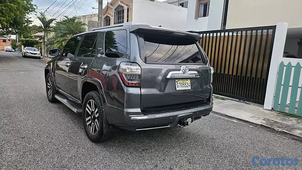 jeepetas y camionetas - Toyota 4runner límited 2016 3