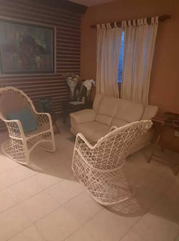 casas - Vendo casa en La Jacobo Majluta  9