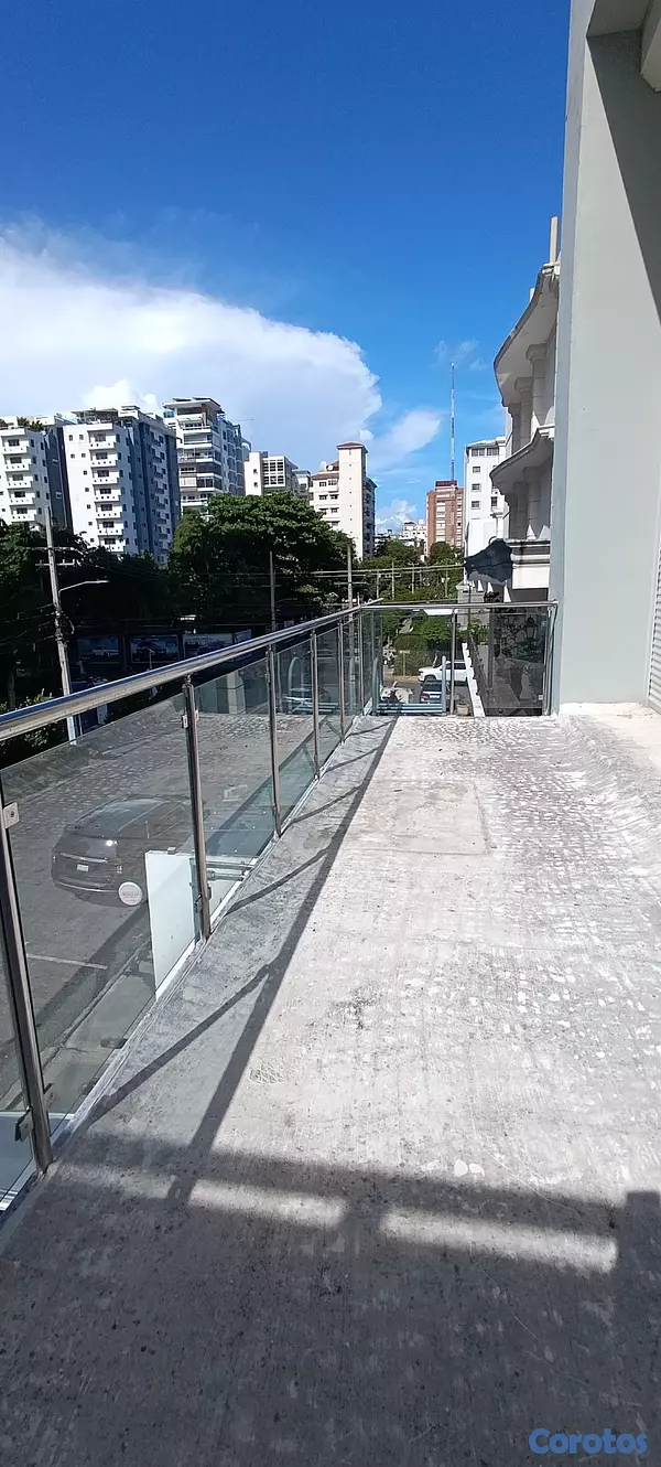 oficinas y locales comerciales - *PIANTINI LOCAL 3 ER NIVEL  EXCELENTE UBICACIÓN TOTALMENTE ESTRATEGICA*  4