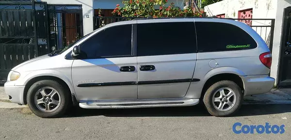otros vehiculos - Dodge Caravan Sport 2001 3