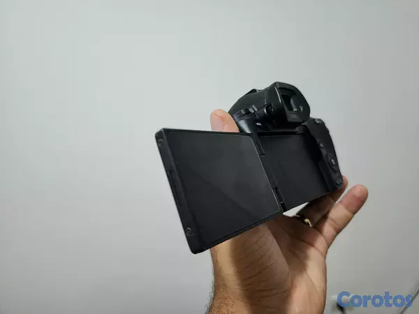 camaras y audio - Camara Canon EOS R 2