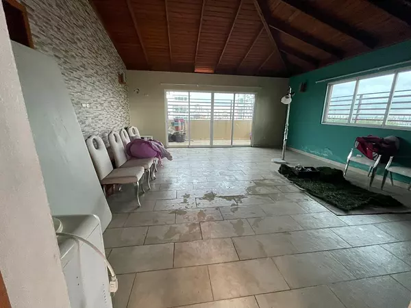 apartamentos - Apart tipo PH en el Vergel de 269mts Pisos 8-9. Con vista al mar y 27 de febrero 1