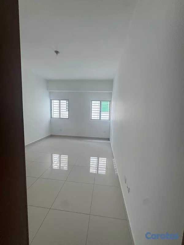 apartamentos - Amplio Apartamento en Alquiler – Mirador Sur.
 12