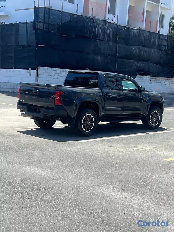 jeepetas y camionetas - Toyota tacoma TRD 2024 3