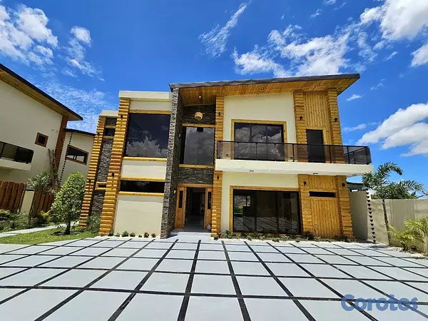 casas vacacionales y villas - Villa en Venta en Jarabacoa cerca del campo de gol 5