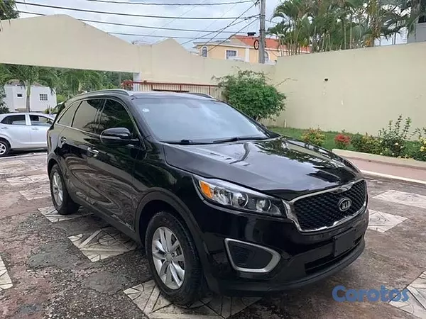 jeepetas y camionetas - Vendo Kia Sorento 2016, RD$800 neg 2