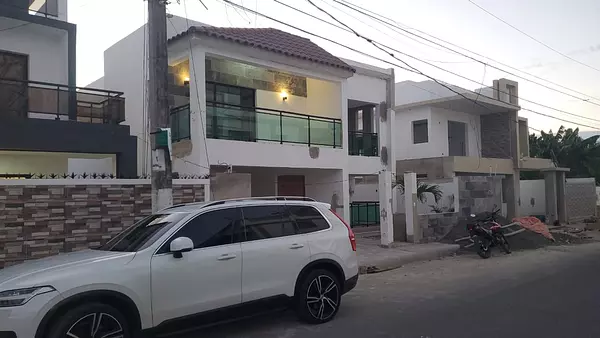 casas - Espaciosa casa, Nueva, Brisa Oriental. H.A 2