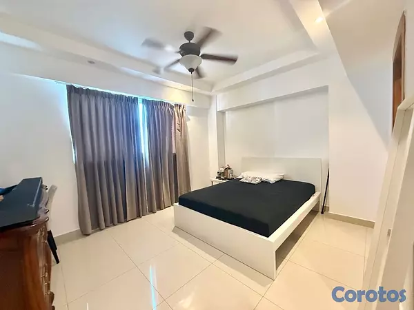 apartamentos - vendo la Esperilla piso 7 tres habitaciones 2.5 baños 3  parqueos balcón servici 7