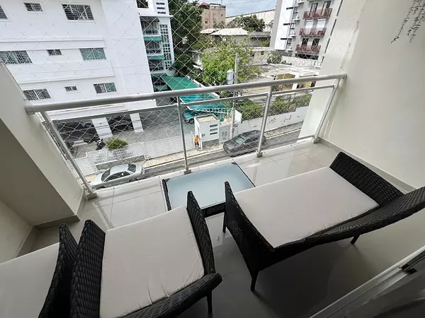 apartamentos -   Alquilo apartamento VACIO en Arroyo hondo  6