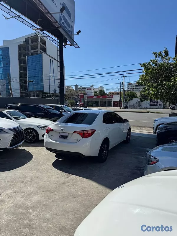 carros - Toyota Corolla LE Plus 2018 6