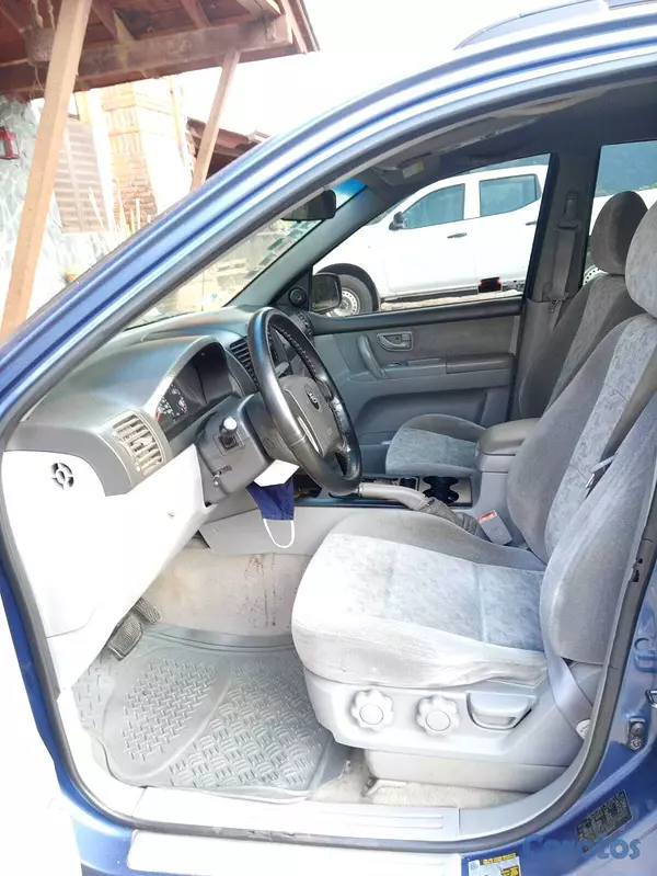 jeepetas y camionetas - VENDO KIA SORENTO 2006 DE GASOLINA Y GAS 6