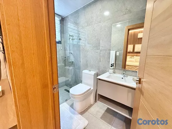 apartamentos - vendo bella vista sur amueblado tres habitaciones con su baño dos parqueo balcó 10