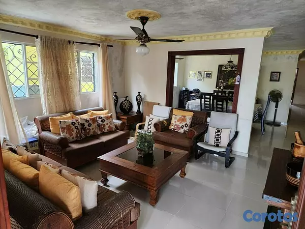 casas - Magestuosa residencia ubicada en Santé IV, Madre Vieja Sur, San Cristóbal. 2