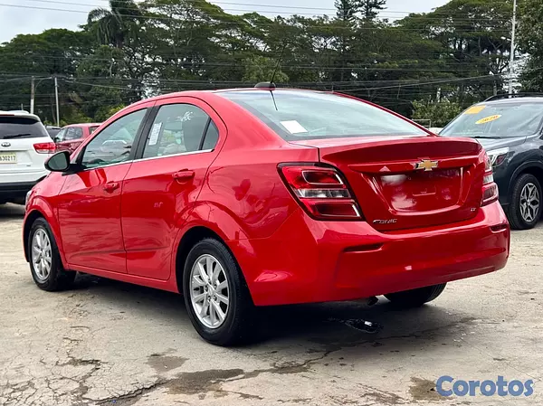 carros - Chevrolet Sonic LT 2020
 4