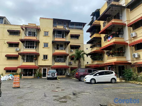 apartamentos - Apto remodelado en Cabirma del Este detrás de Plaz 10
