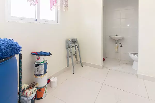 apartamentos - Vendo Apartamento en 📍Renacimiento 
⚡3- habitaciones cada una con 
     baño  6
