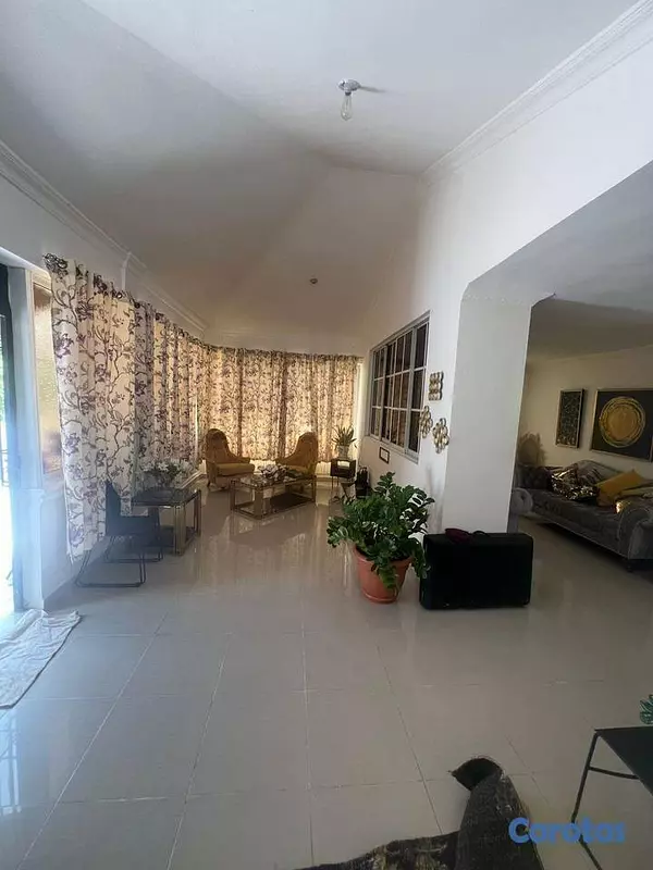 casas - CASA DE DOS NIVELES EN LOS ROSALES , STO.DGO. ESTE 9