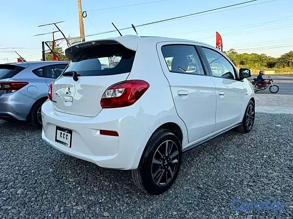 carros - Mitsubishi Mirage ES 2020 4