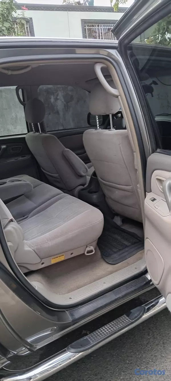 jeepetas y camionetas - TOYOTA TUNDRA AMERICANA AÑO 2006 CONTACTO WHATSAPP 3