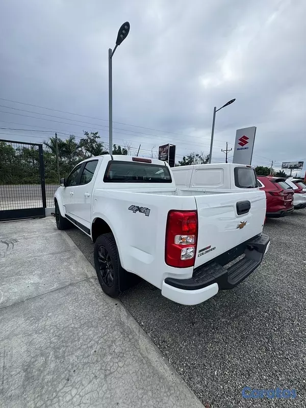 jeepetas y camionetas - Chevrolet Colorado LT 0KM 2024 4