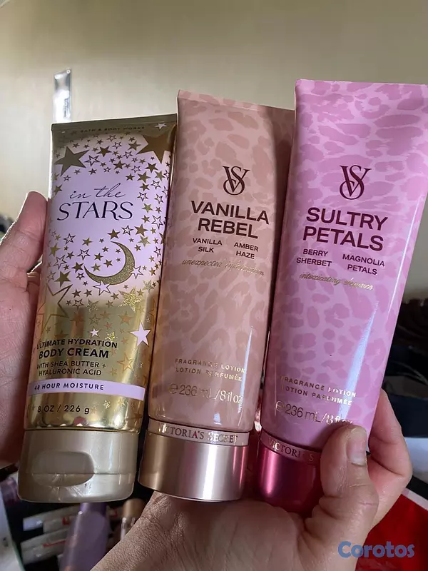 carteras y maletas - Victoria secret y Bath and Body originaes, cremas  5