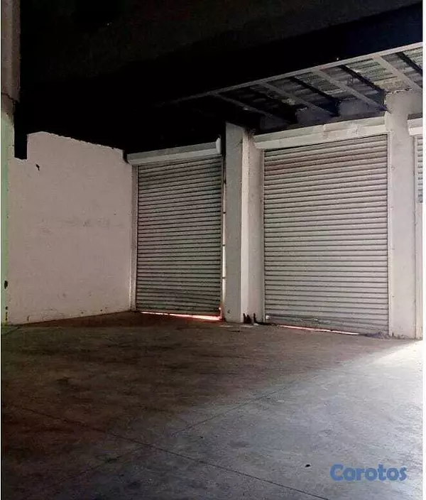 oficinas y locales comerciales - Se Alquila Nave Ensanche Quisqueya  3