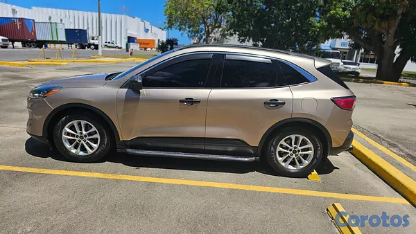 jeepetas y camionetas - Ford Escape SE 2020 5