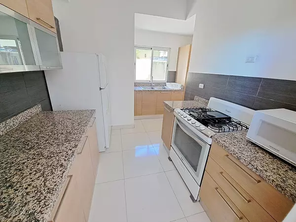 apartamentos - Apartamento en Venta con Línea Blanca
SERRALLÉS
USD 185,000.00
 10