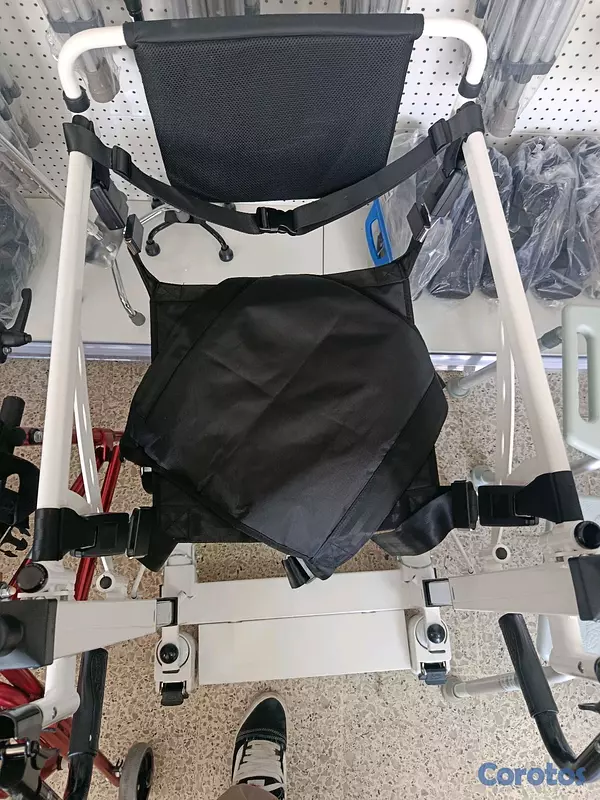 Salud y Equipamiento Médico - Silla de Transferencia Hidráulica  3
