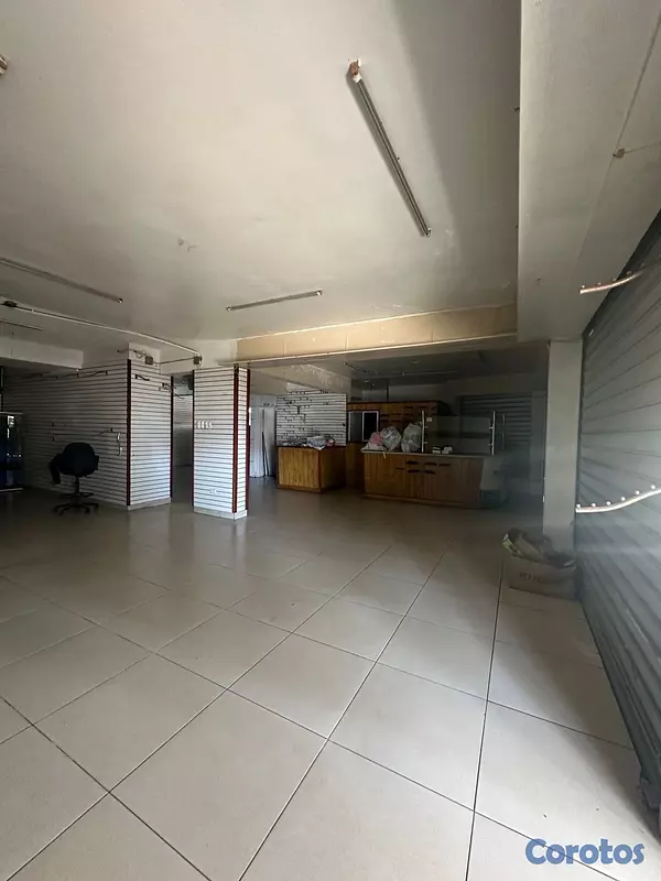 oficinas y locales comerciales - LOCAL COMERCIAL 4