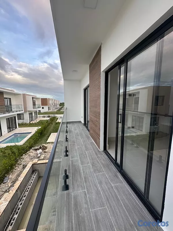 casas vacacionales y villas - Vendo EXCLUSIVA 
Villa tipo B. 
📍Vista cana. Punta Cana
 8