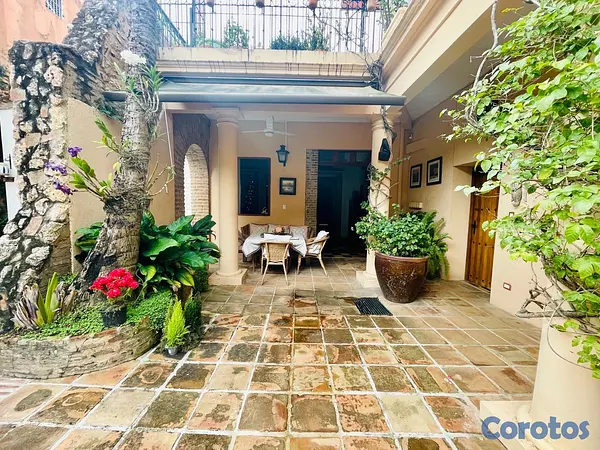casas - se vende casa colonial en la Zona Colonial 3