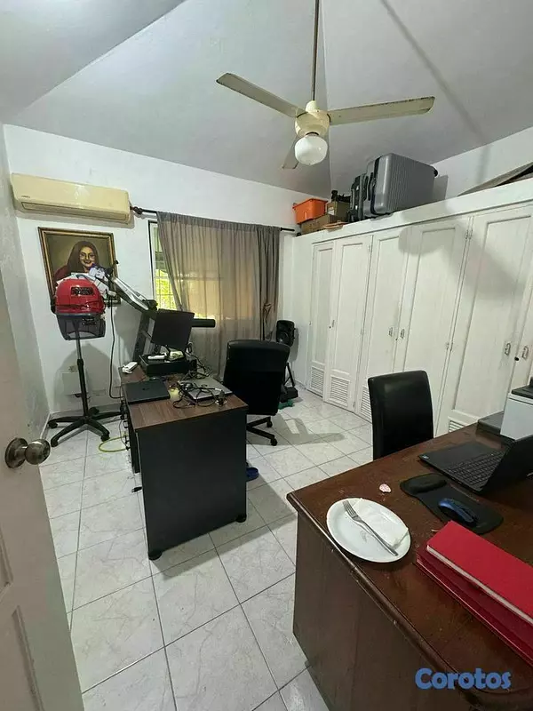 casas - Alquilo casa para fines comerciales en viejo arroy 10
