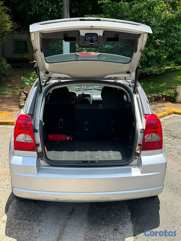 jeepetas y camionetas - Dodge Caliber 2011 extranjero vende 210.000 4