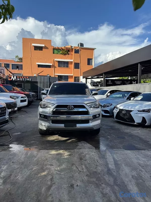 jeepetas y camionetas - Toyota 4Runner Limited 4x4 2016
 3