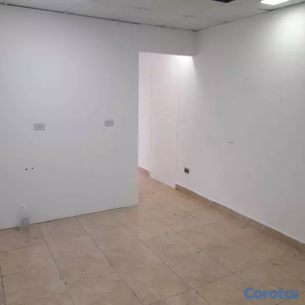 oficinas y locales comerciales - Local Comercial AV Romulo Betancourt 12