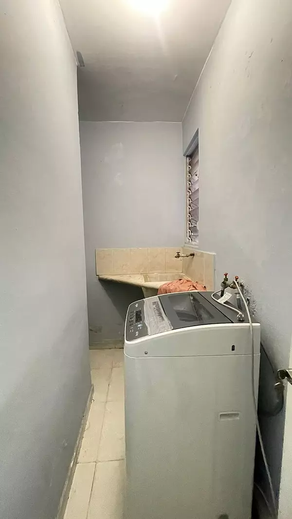 apartamentos - Se vende apartamento en Alma Rosa 23 Hab 4to nivel 98  7