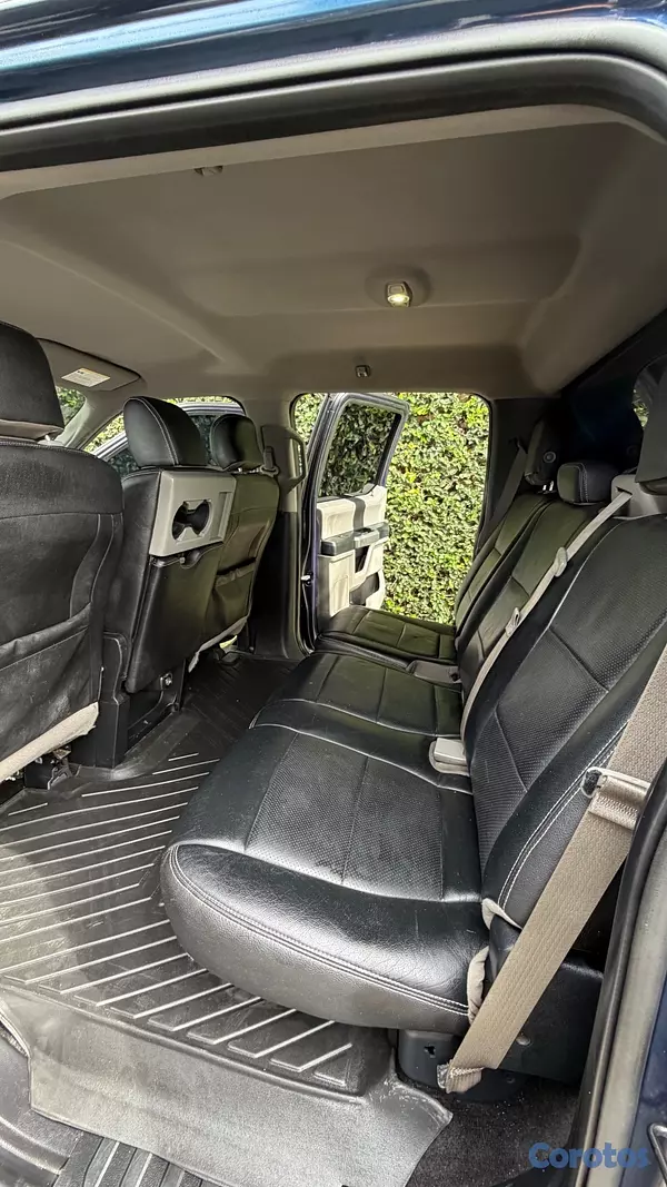 jeepetas y camionetas - Ford F150 XLT 2016 tracción trasera 4X4 Doble cabi 11