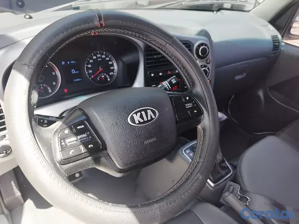 camiones y vehiculos pesados - 2020 Kia Bongo Diesel  7