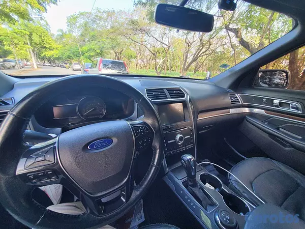 jeepetas y camionetas - FORD EXPLORER LIMITED 2018 - RD$1,000,000 7