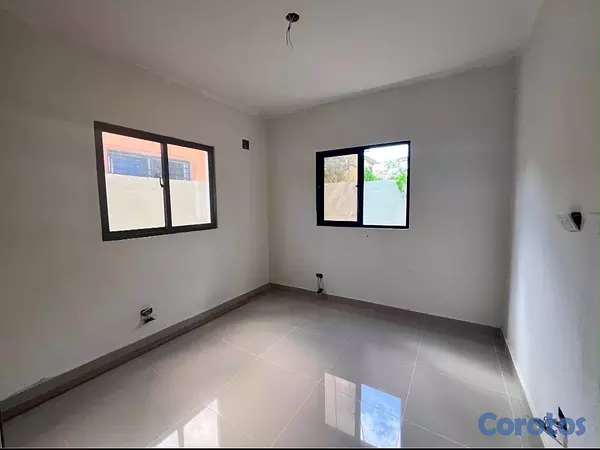casas - venta de casa en la autopista de san isidro prado oriental Santo Domingo este  8