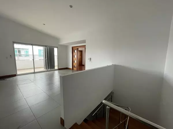 penthouses - Amplio Penthouse en venta en Serralles 7