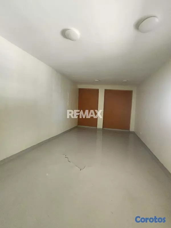 oficinas y locales comerciales - Casa/Local Comercial en alquiler en Los Prados  7