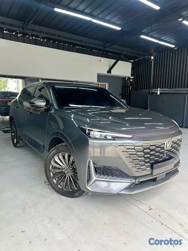 jeepetas y camionetas - Vendo changan uni-k 2023 3