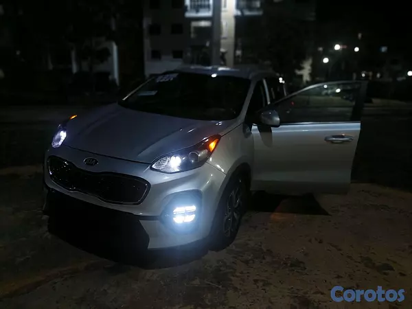 jeepetas y camionetas - Kia Sportage 2021 RD$ 1,055,000.00 Negociable - Recién Importada. 17
