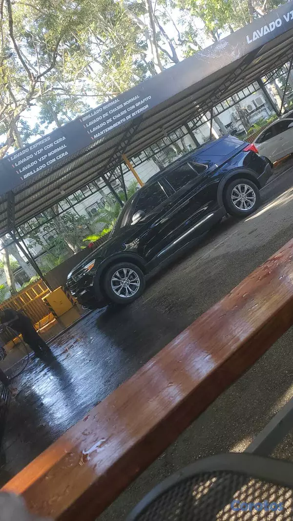 jeepetas y camionetas - Ford Explorer xlt 2020 8